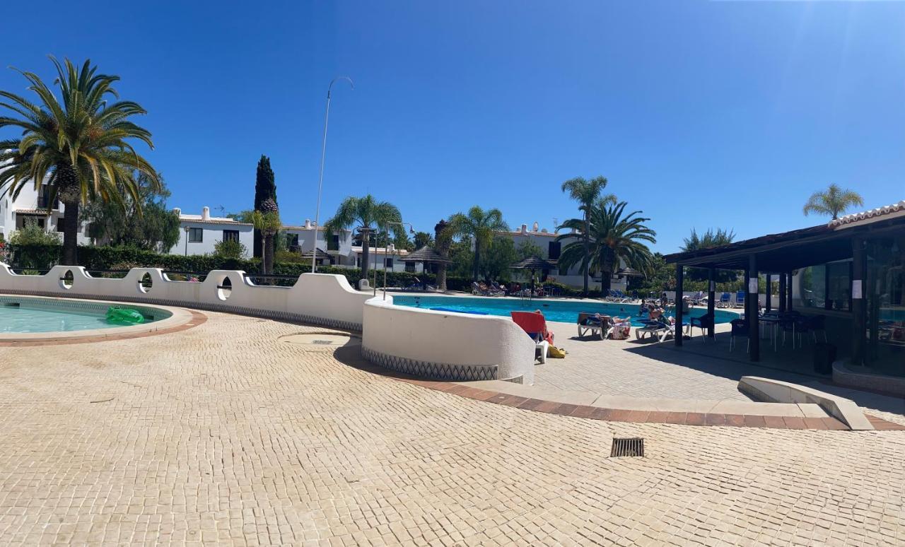 Albufeira Praia Sao Rafael Sun Apartment Buitenkant foto